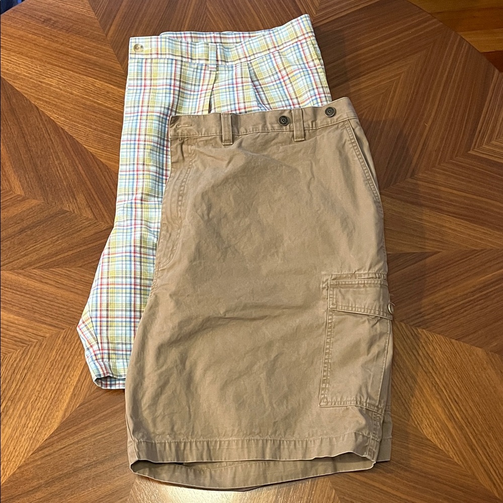 Men’s Roundtree and Yorke Tan Cargo Shorts and Plaid Shorts